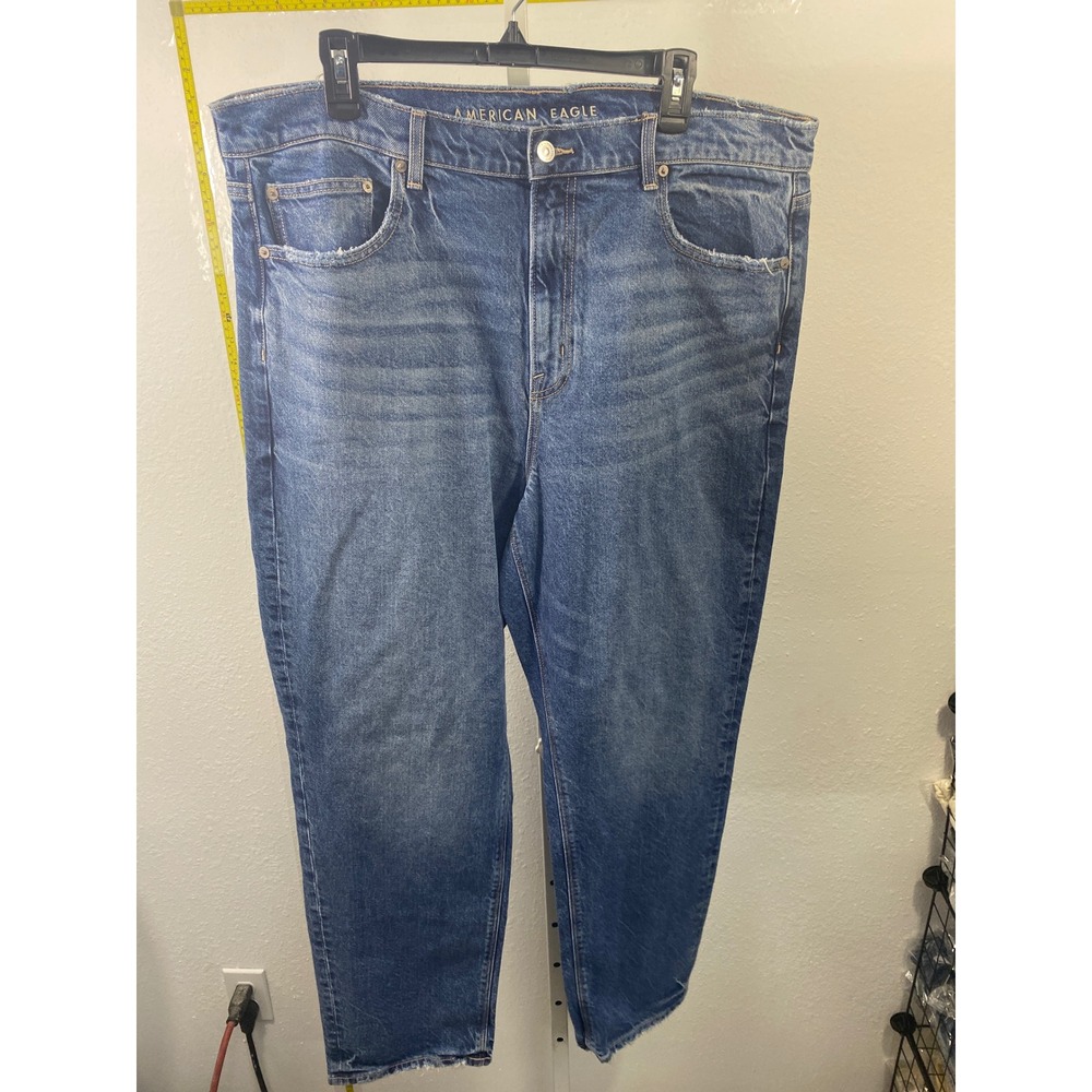 American‎ Eagle Mom Jean Medium Wash High Waisted Taper Leg Denim Women 20 Short